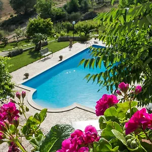 Passamonte & Alloggio per agriturismo Chiaramonte Gulfi