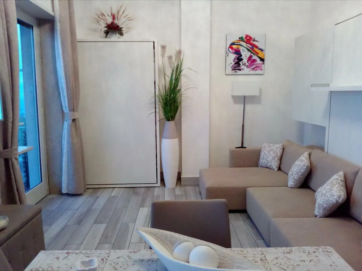Suite Estasi نابولي